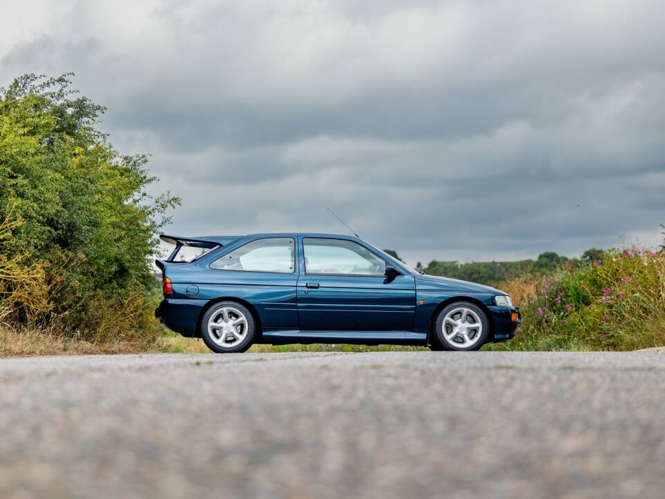Image 13/43 de Ford Escort RS Cosworth (1996)