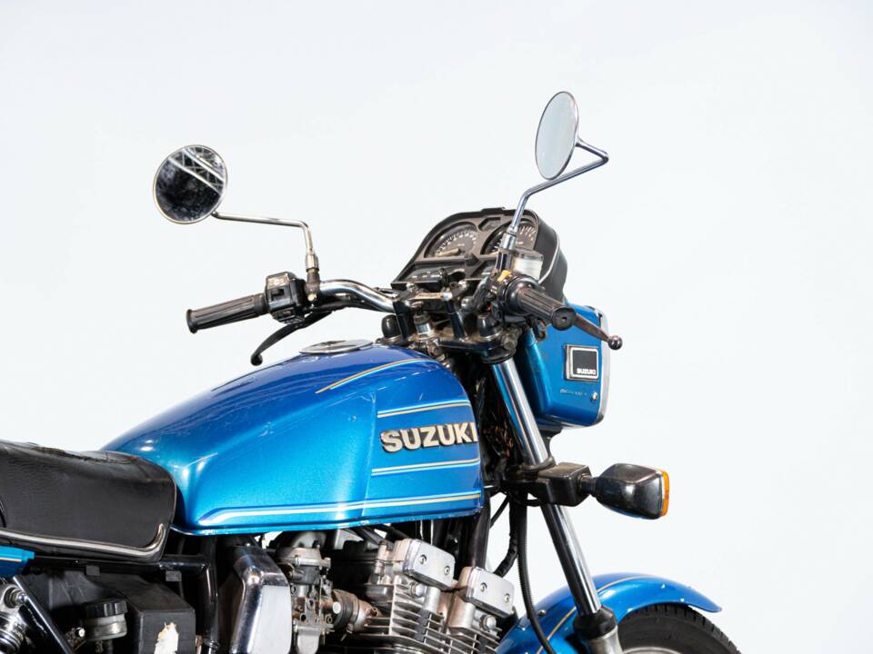 Bild 14/50 von Suzuki DUMMY (1981)