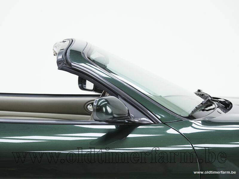 Image 12/15 of Jaguar XK8 4.0 (1998)