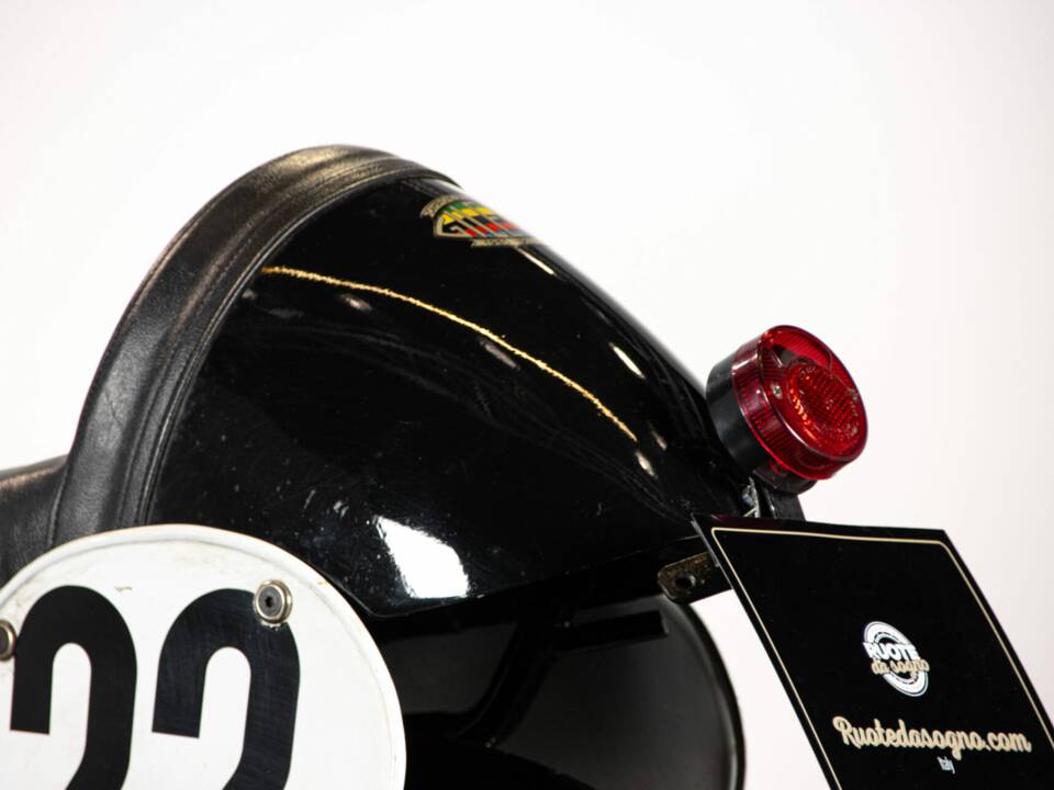 Immagine 22/50 di Gilera 175 Sport (1956)