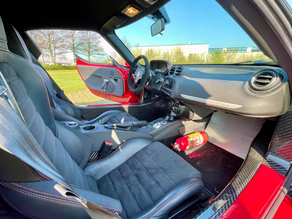 Image 10/18 of Alfa Romeo 4C (2015)