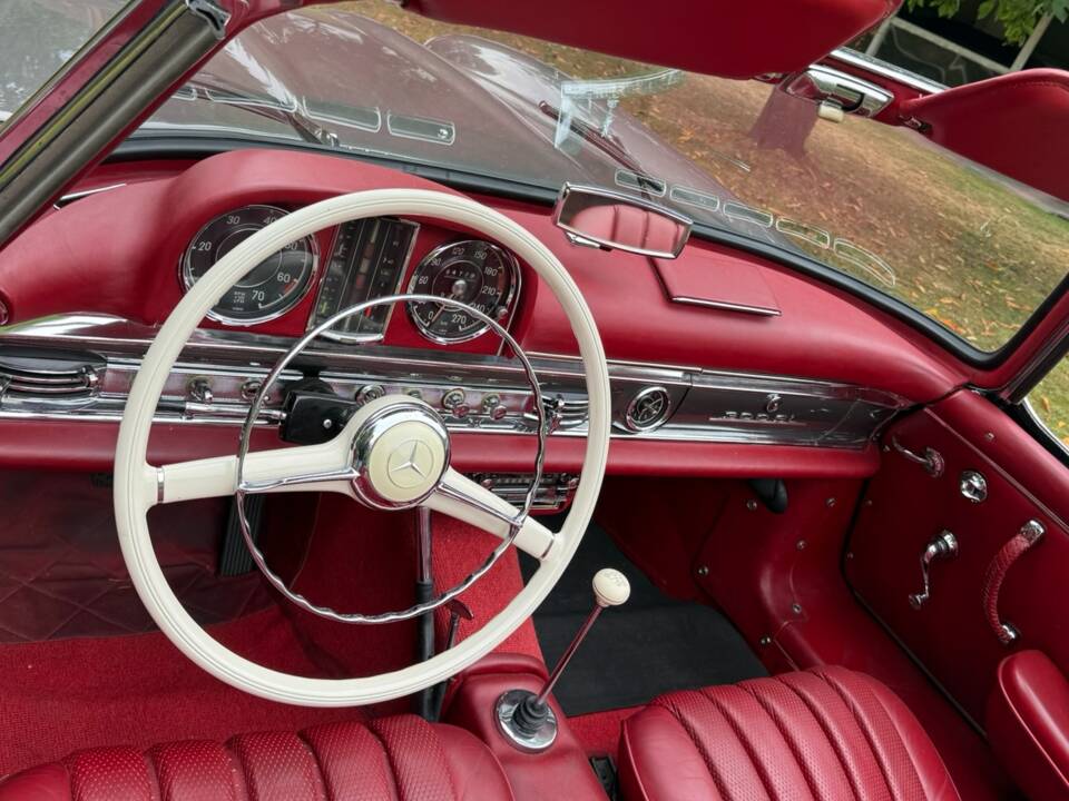 Image 15/19 of Mercedes-Benz 300 SL Roadster (1958)