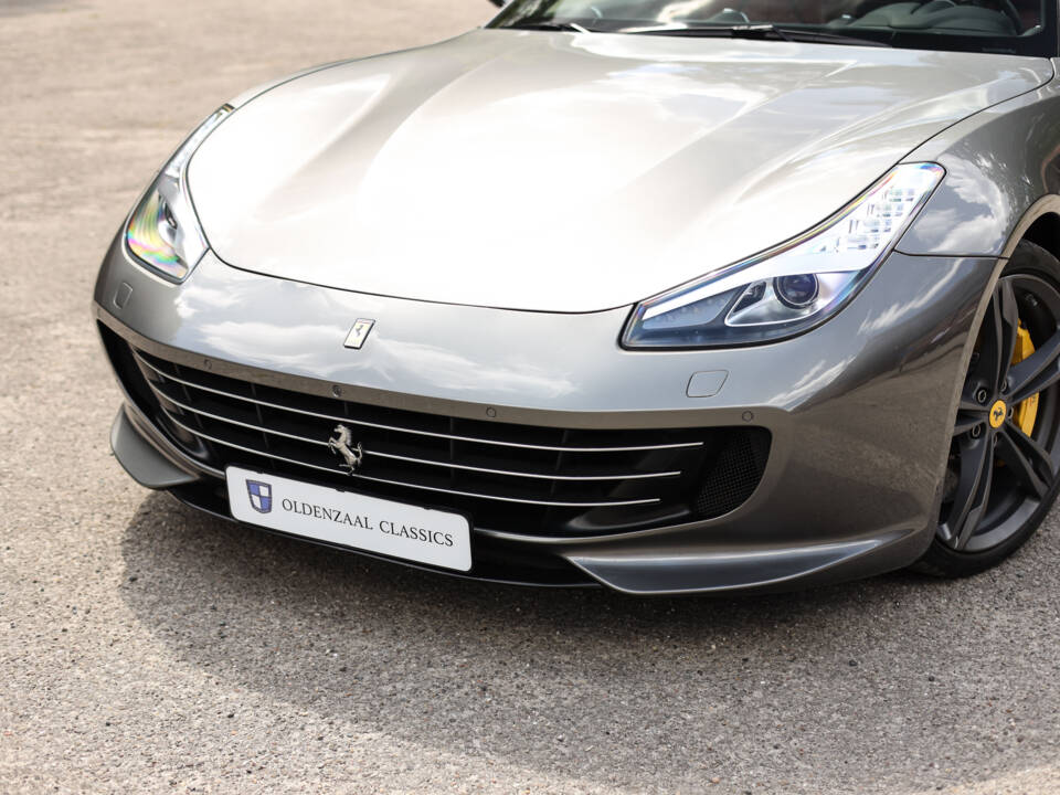 Immagine 13/61 di Ferrari GTC4Lusso (2017)