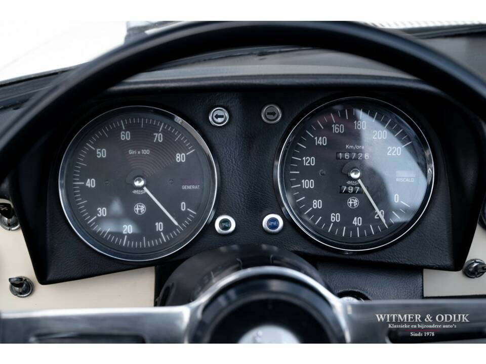Image 10/24 de Alfa Romeo 1300 Spider Junior (1969)