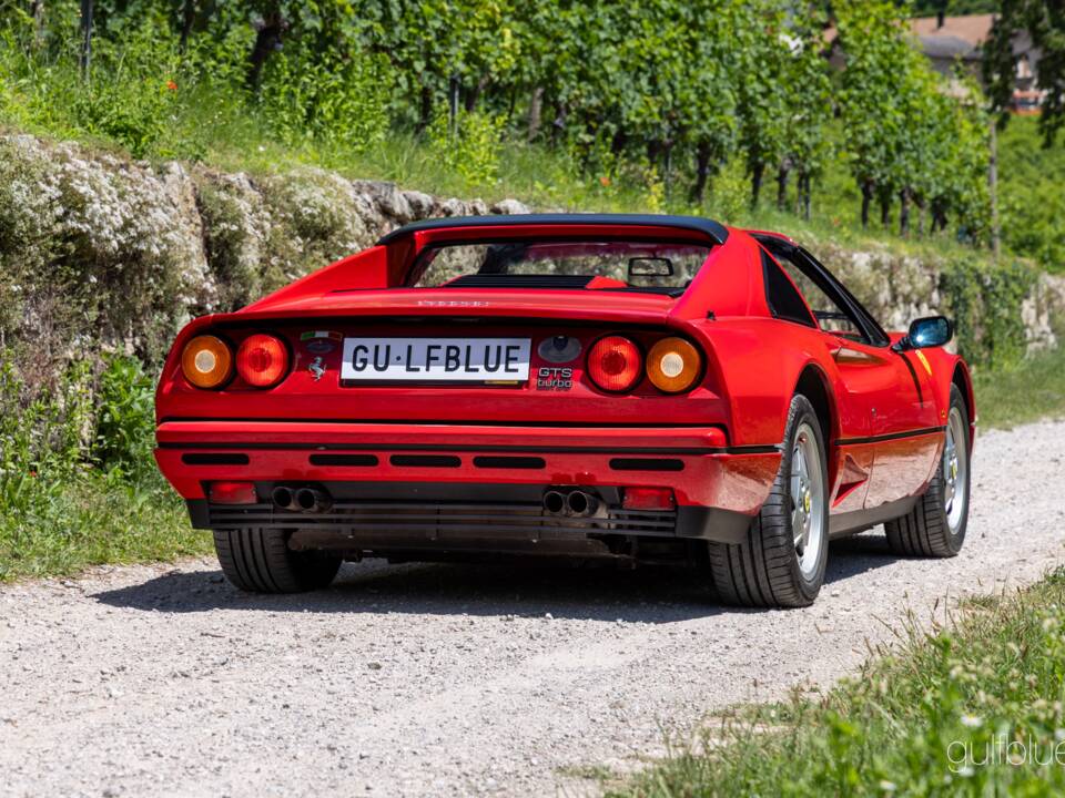 Image 8/73 of Ferrari 208 GTS Turbo (1989)