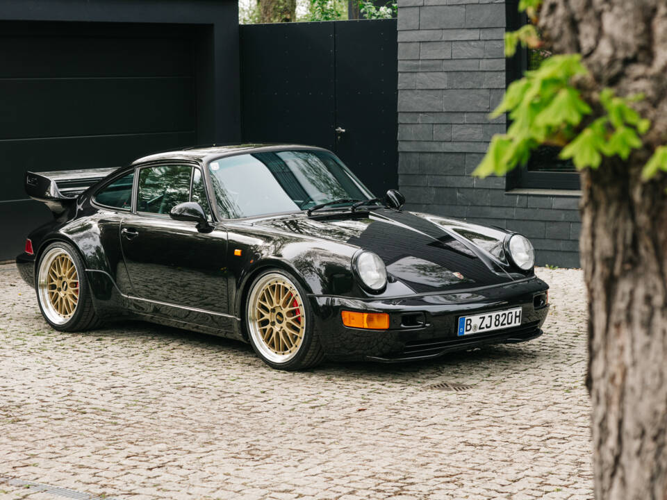 Afbeelding 1/95 van Porsche 911 Turbo 3.3 (1991)