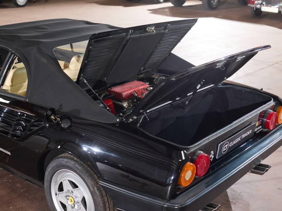 Bild 54/99 von Ferrari Mondial Quattrovalvole (1985)