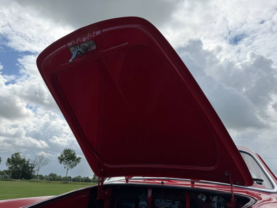 Bild 50/78 von Volkswagen Karmann Ghia 1600 (1970)
