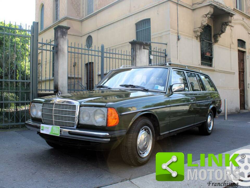 Image 1/10 of Mercedes-Benz 230 TE (1983)