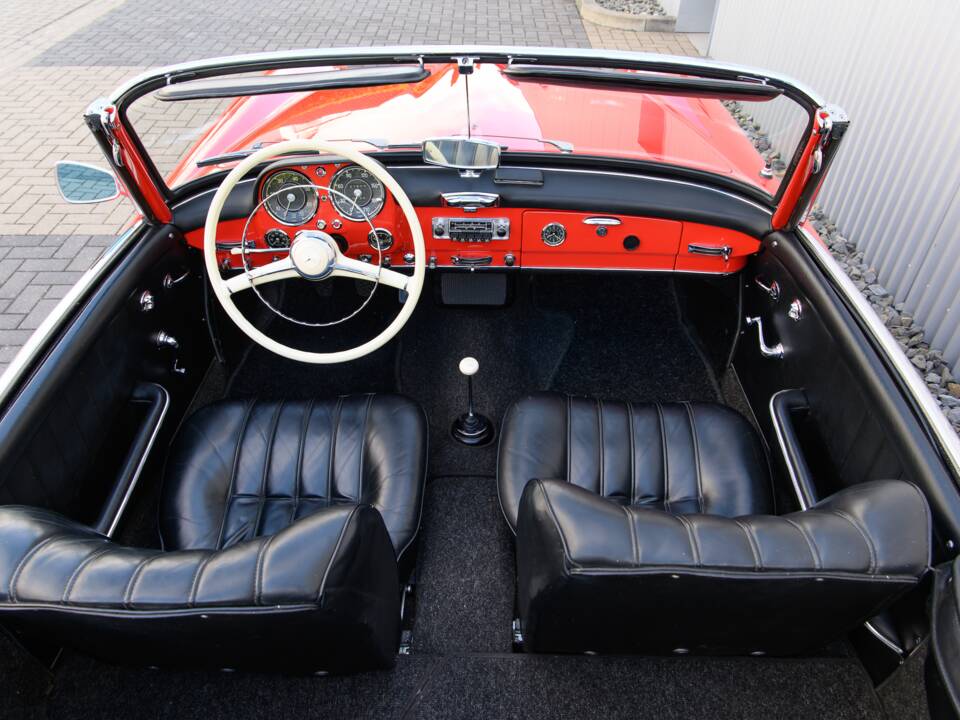 Image 18/53 de Mercedes-Benz 190 SL (1962)