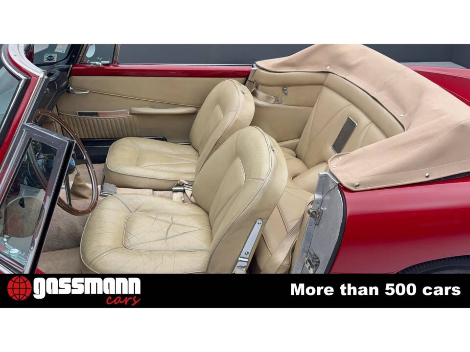 Image 10/15 of Aston Martin DB 5 (1965)