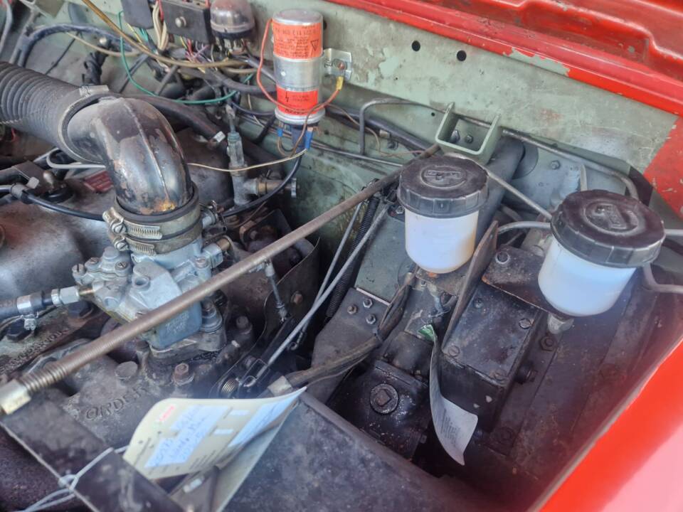 Image 36/54 of Land Rover 109 (1970)