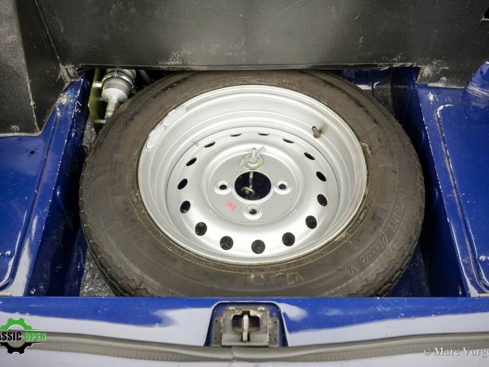 Image 42/42 of Triumph TR 6 PI (1972)