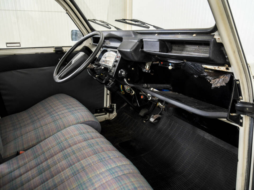 Image 12/50 de Citroën 2 CV 6 (1986)