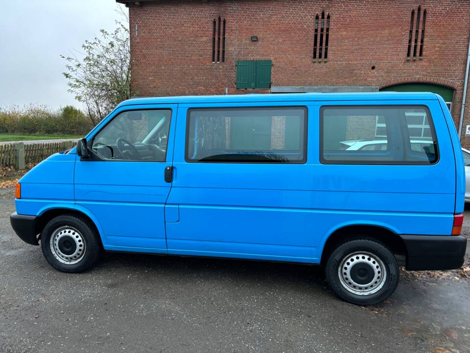 Image 2/36 of Volkswagen T4 Kombi 2.5 TDI (2003)