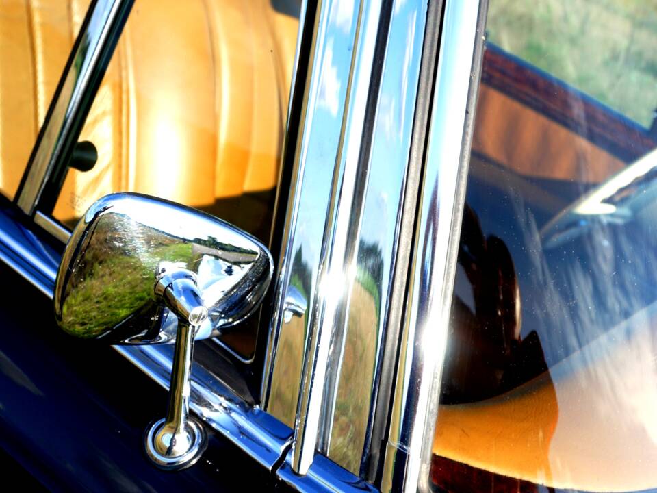 Image 16/78 of Mercedes-Benz 600 (1965)