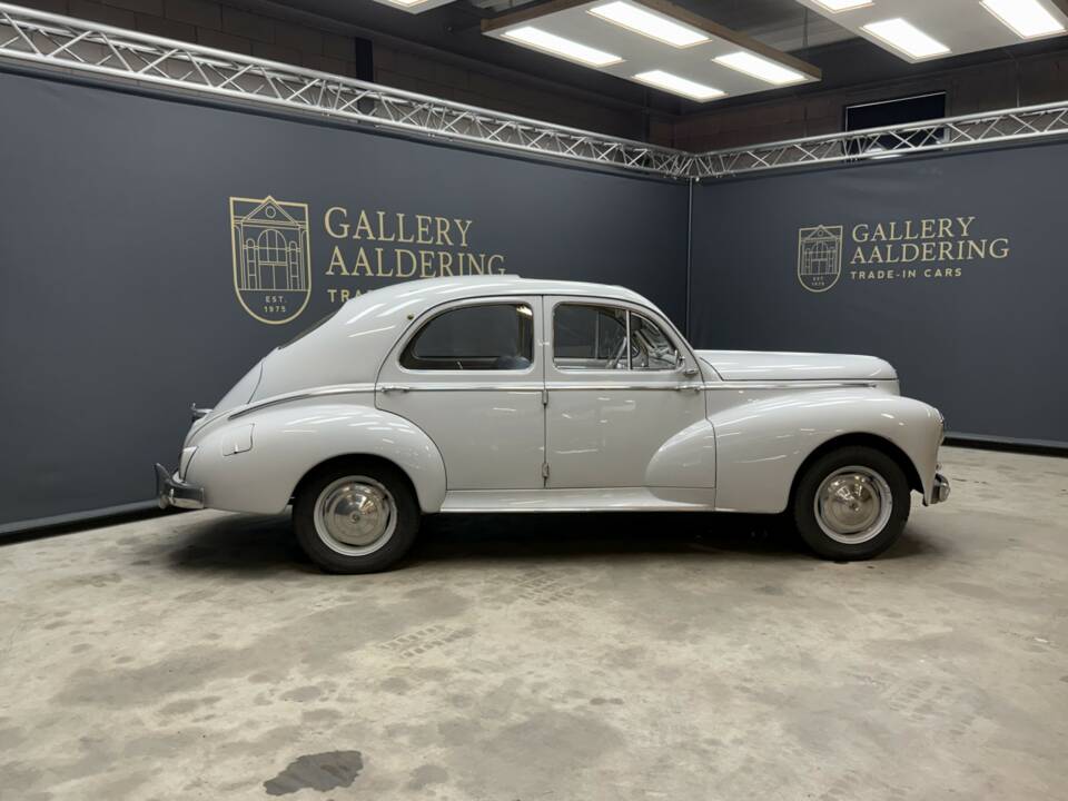 Bild 38/50 von Peugeot 203 C (1960)