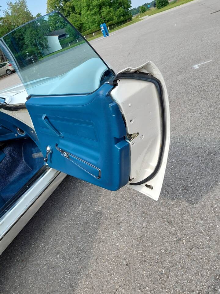 Bild 14/33 von Chevrolet Corvette Stingray (1971)