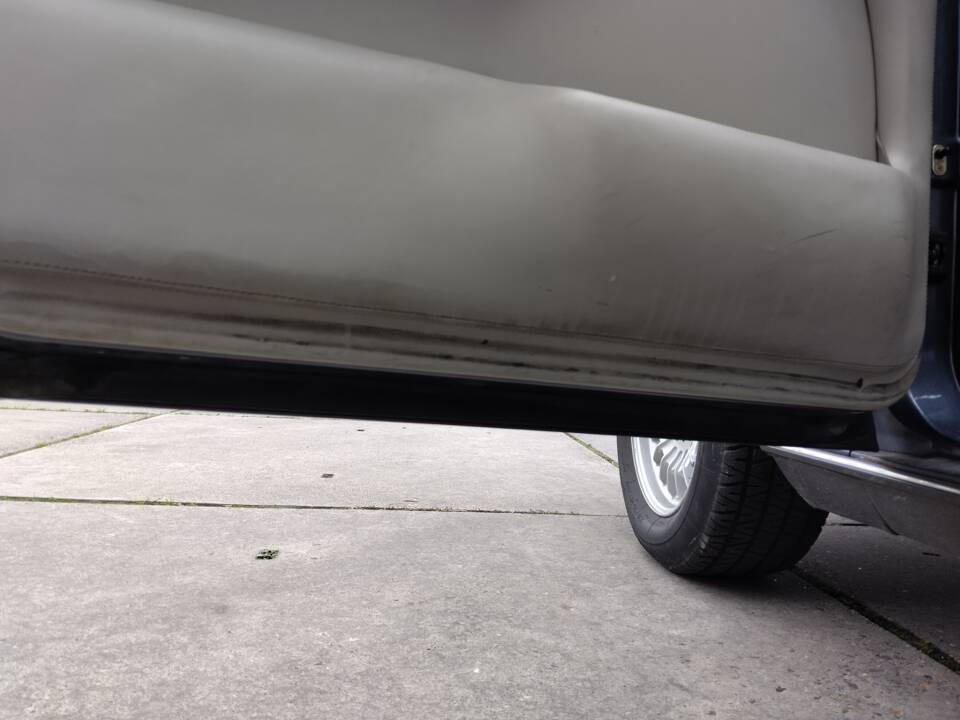 Bild 109/113 von BMW 735i (1986)