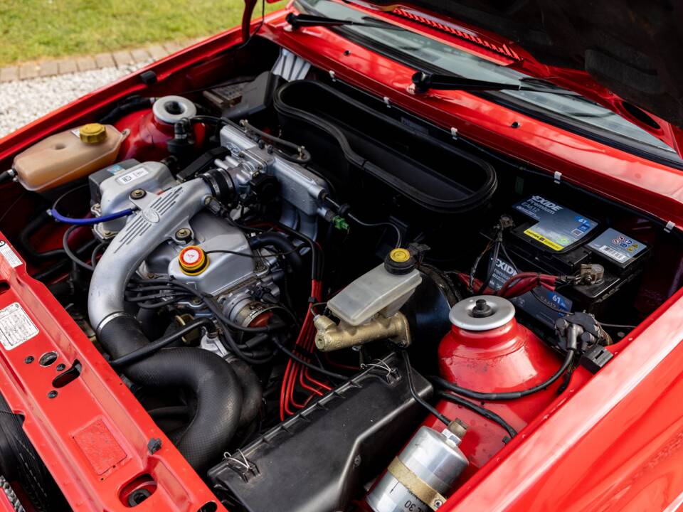Afbeelding 25/45 van Ford Escort turbo RS (1990)