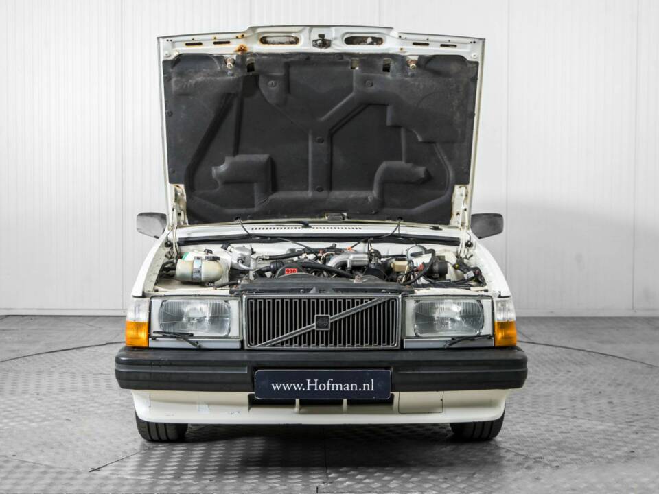 Image 38/50 de Volvo 740 (1984)