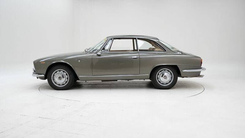 Bild 8/15 von Alfa Romeo 2000 Sprint (1961)