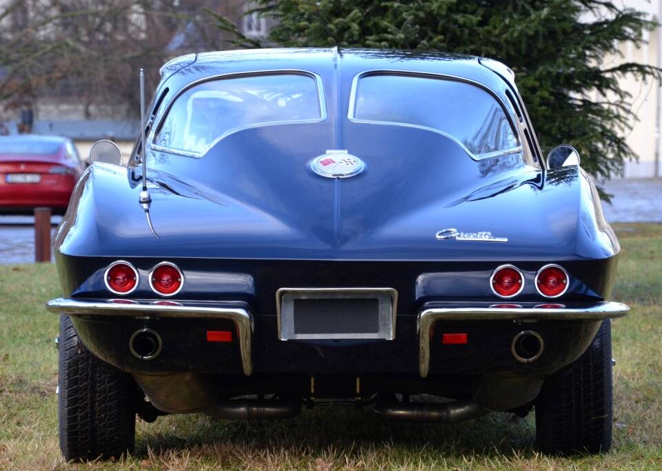 Image 6/26 of Chevrolet Corvette Sting Ray (1963)