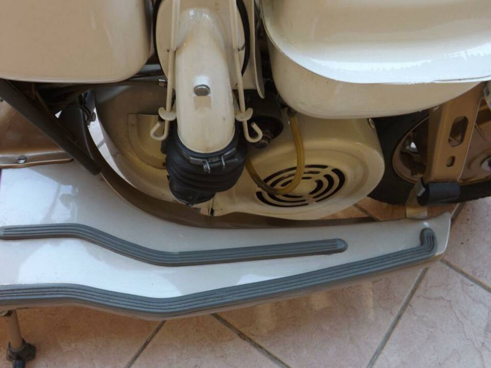 Immagine 27/50 di Innocenti Lambretta Li Special 125 (1965)
