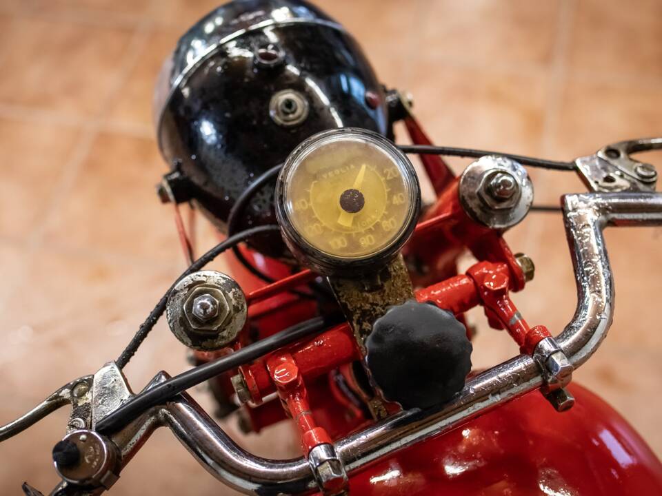 Afbeelding 4/14 van Moto Guzzi Airone Turismo (1979)