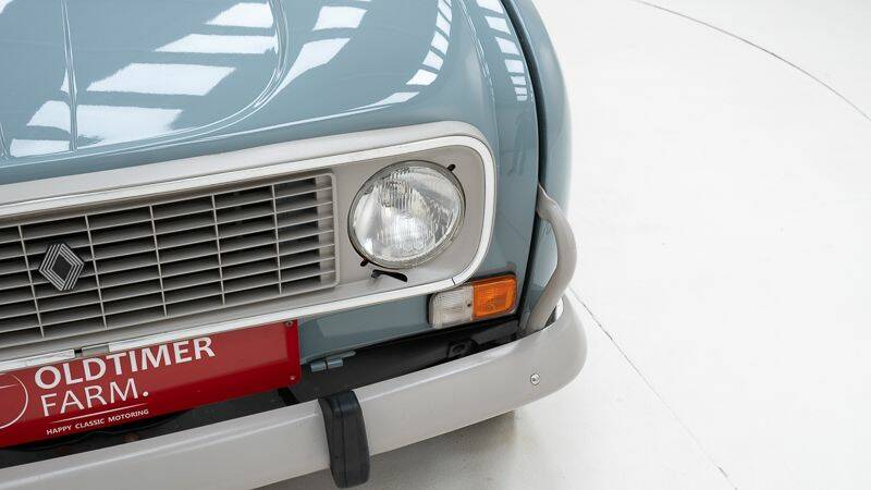 Image 11/15 of Renault R 4 GTL "Clan" (1989)