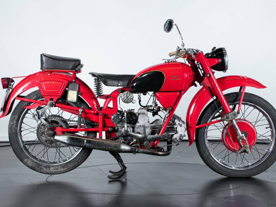 Image 5/50 of Moto Guzzi DUMMY (1955)