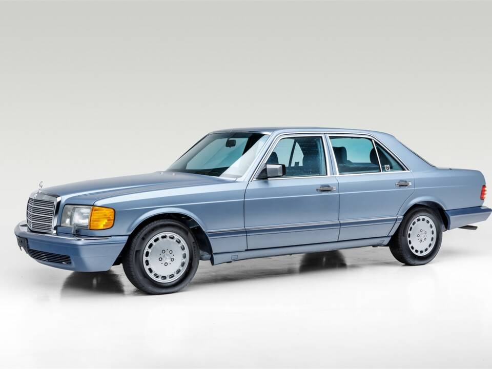 Image 12/19 of Mercedes-Benz 300 SE (1990)