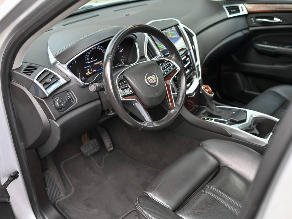 Immagine 14/21 di Cadillac SRX 3.6 V6 (2013)