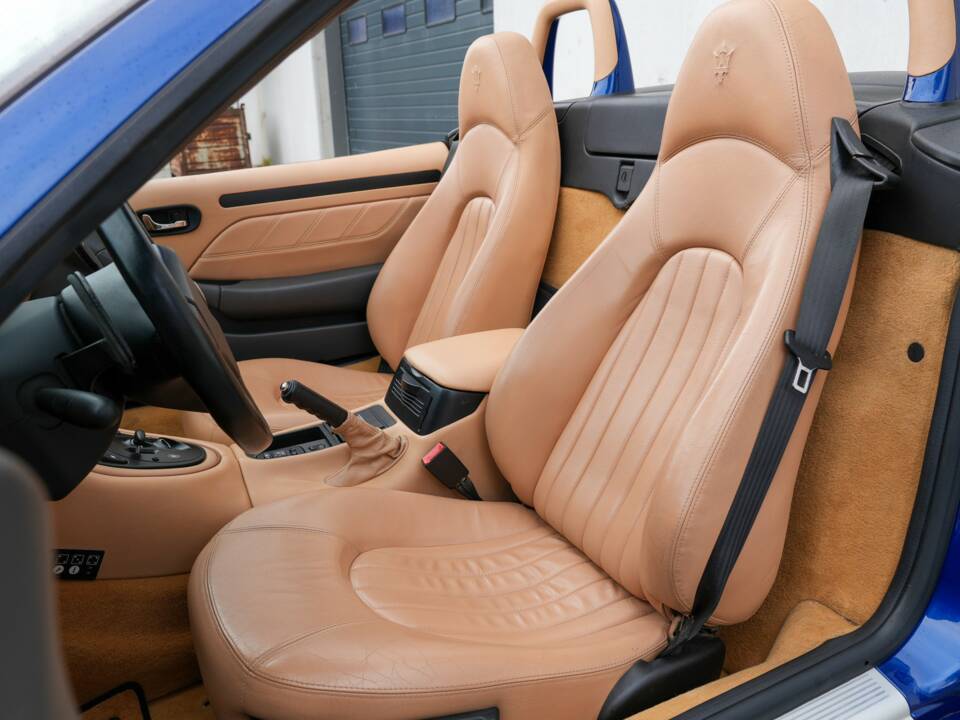 Image 3/44 of Maserati Spyder 4200 Cambiocorsa (2003)