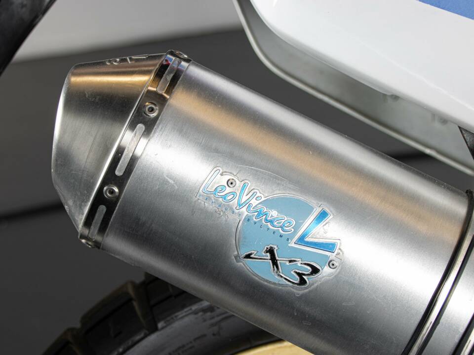 Image 48/50 of Honda DUMMY (1990)