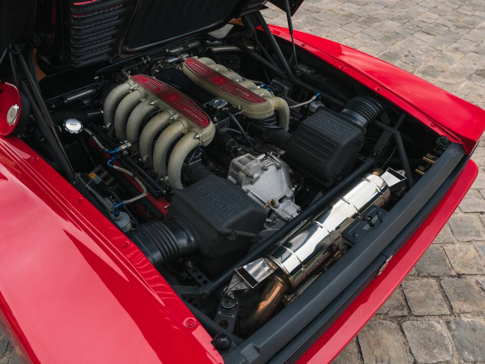 Image 41/46 of Ferrari 512 TR (1994)