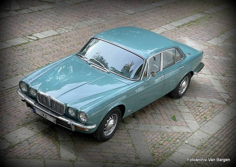 Bild 13/21 von Jaguar XJ 6 4.2 (1974)