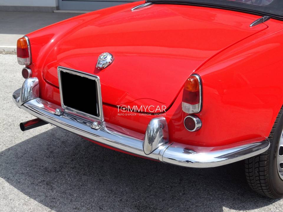 Image 8/35 of Alfa Romeo Giulietta Spider (1961)