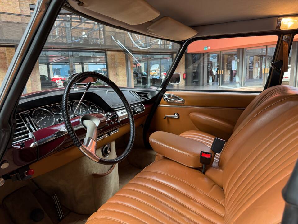 Afbeelding 19/37 van Citroën DS 21 Pallas (1967)