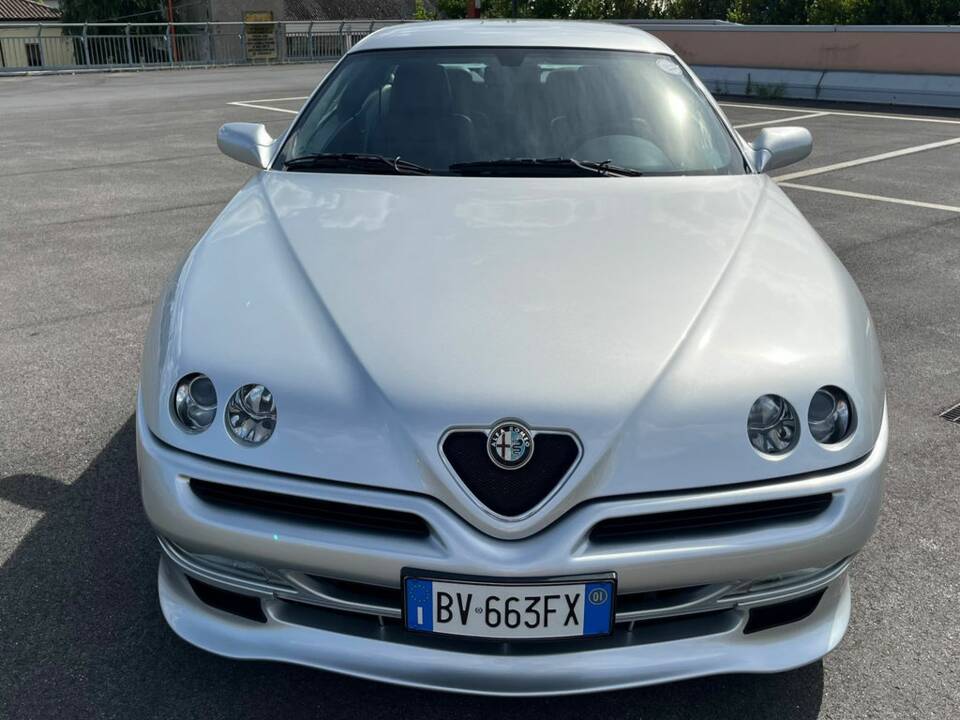 Bild 4/8 von Alfa Romeo GTV 2.0 Twin Spark (2001)