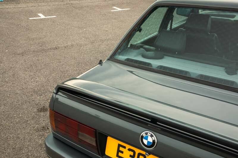 Image 35/50 of BMW 325i (1990)