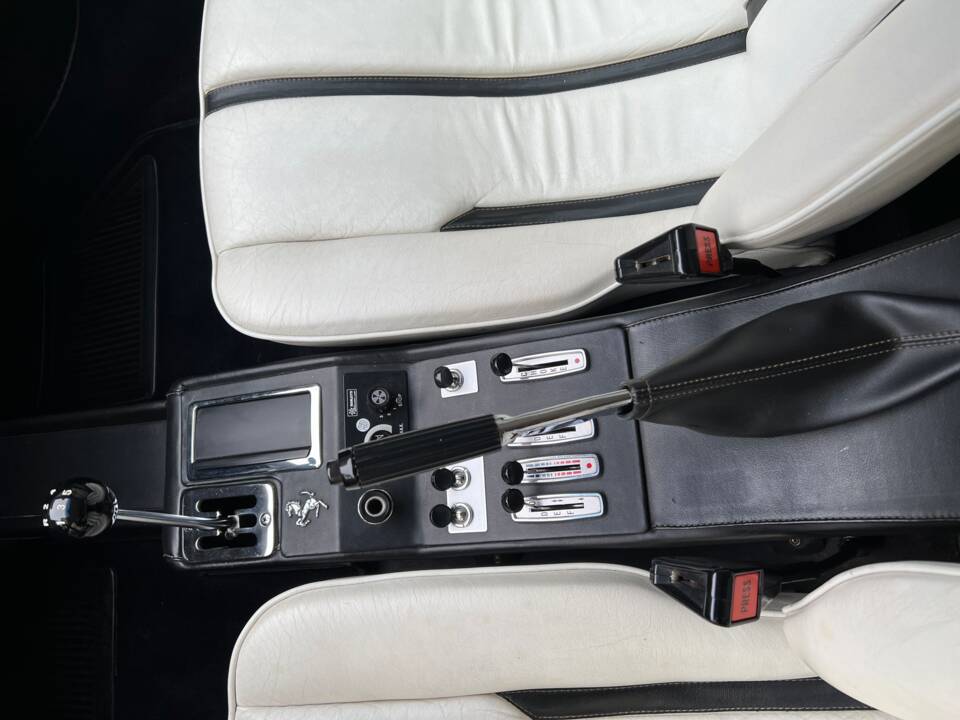 Image 12/18 of Ferrari 308 GTB (1979)