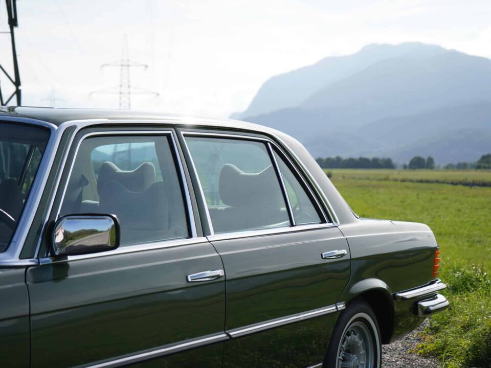 Afbeelding 17/28 van Mercedes-Benz 450 SEL (1979)