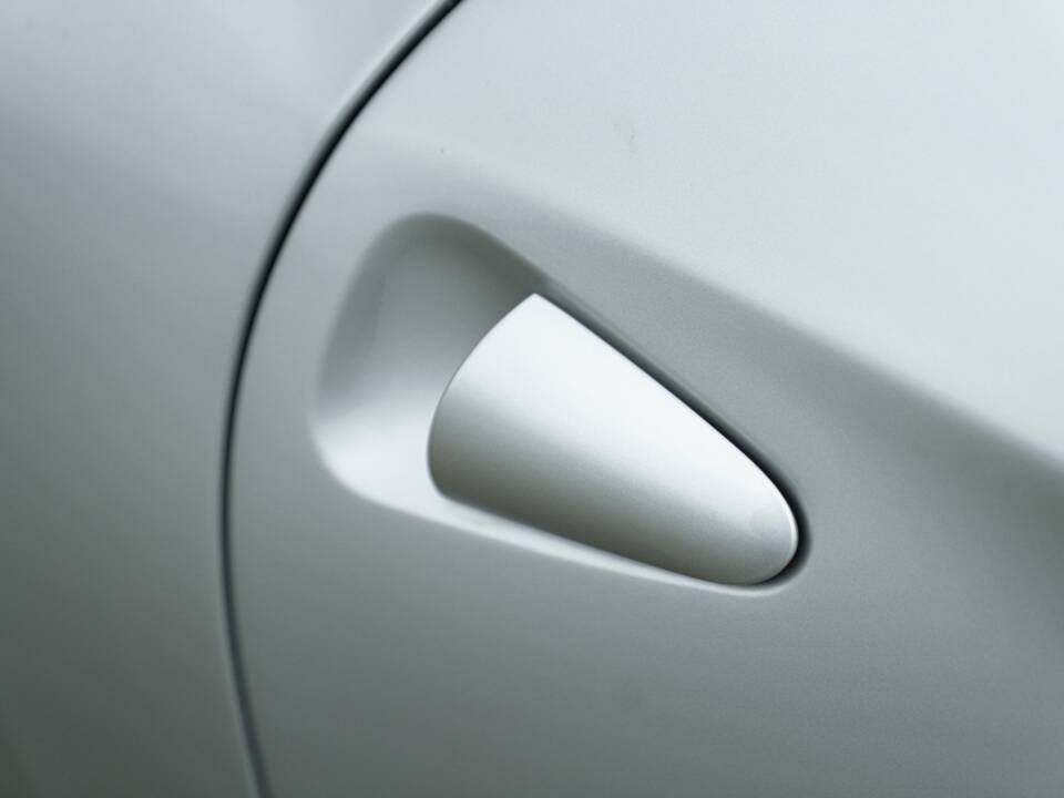 Image 21/50 of Ferrari F12berlinetta (2013)