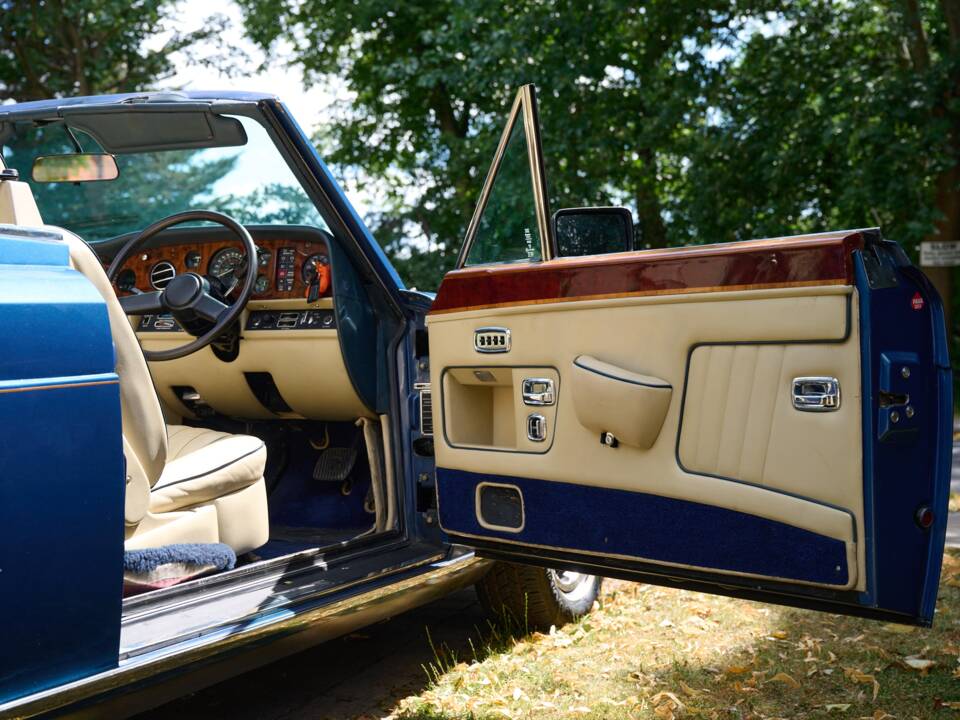 Bild 49/50 von Rolls-Royce Corniche I (1987)