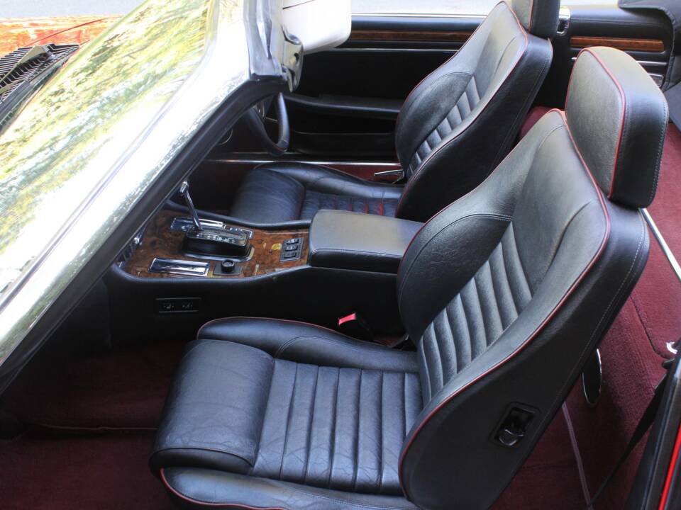 Image 13/20 of Jaguar XJS 5.3 V12 (1989)