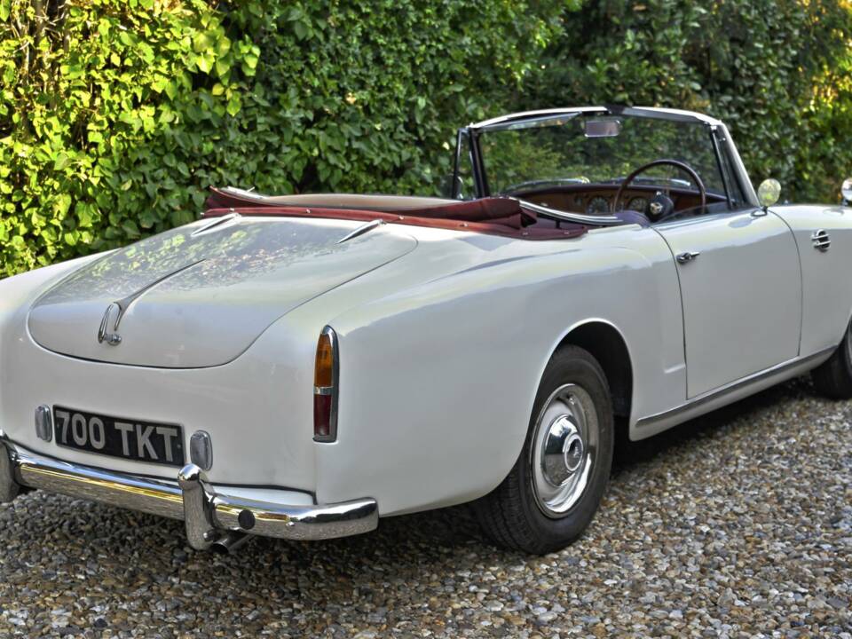 Image 10/38 of Alvis TD 21 (1962)