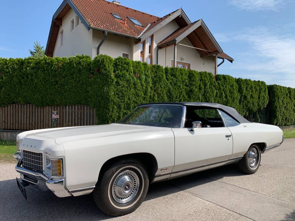 Bild 23/34 von Chevrolet Impala Convertible (1971)