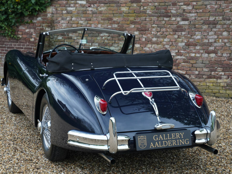 Bild 36/50 von Jaguar XK 140 SE DHC (1956)