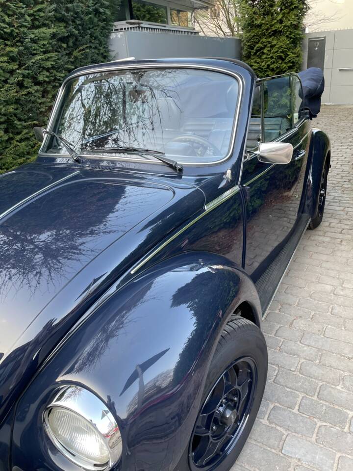 Image 5/17 of Volkswagen Maggiolone 1303 (1978)